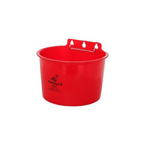 Hole Drinker/Feeder 3